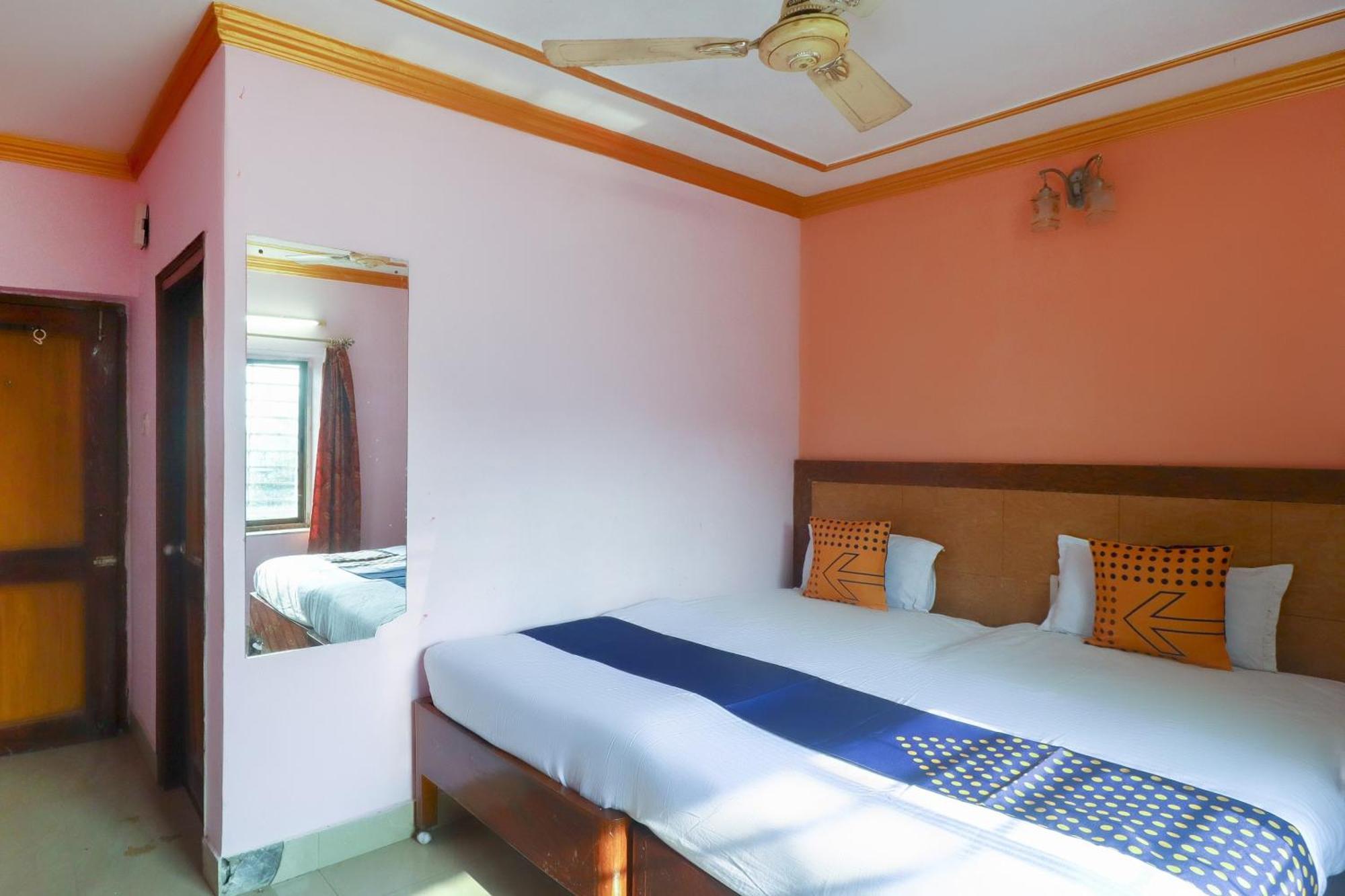Spot On 75963 Hotel Prince Bodh Gaya Eksteriør bilde